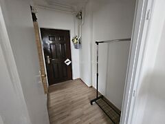 Eladó lakás Lábatlan
