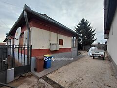 Eladó ház Jászfényszaru