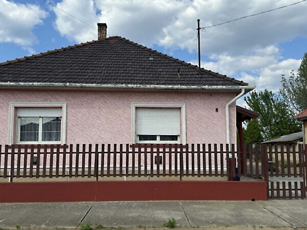 Eladó ház Kakucs