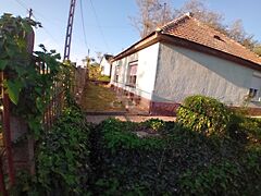 Eladó ház Baja