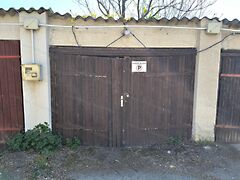 Eladó garázs Törökszentmiklós, Városközpont