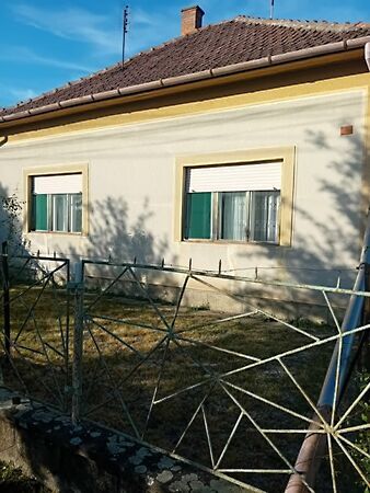 Eladó ház Gyomaendrőd, Gyoma