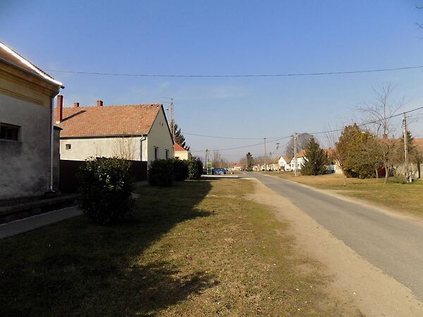 Eladó ház Egyházaskesző