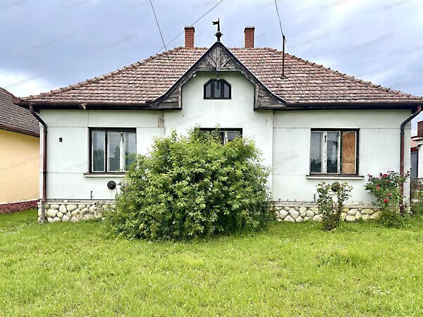Eladó ház Bak