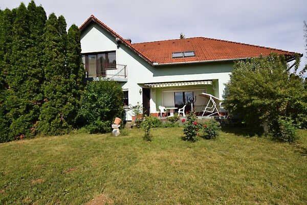 Eladó ház Sajtoskál