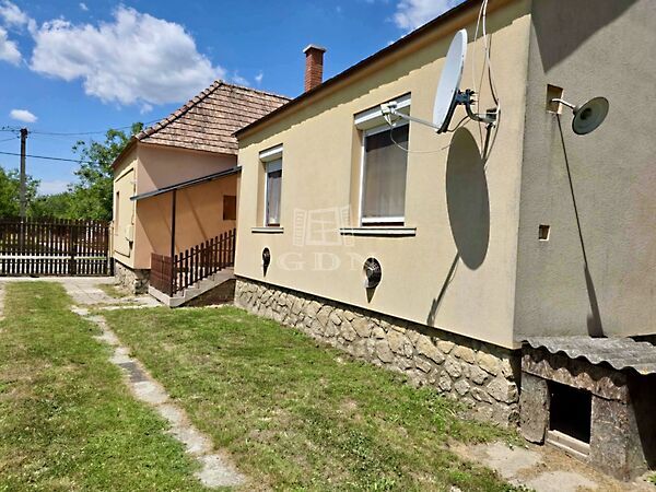Eladó ház Kup