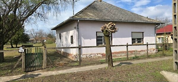 Eladó ház Hunya