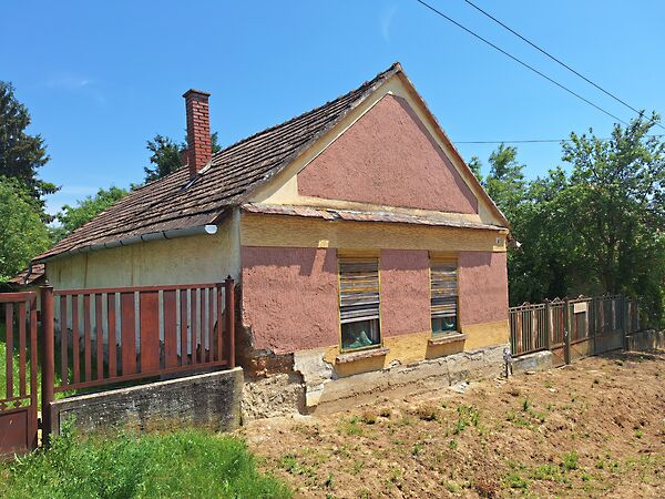 Eladó ház Csehi