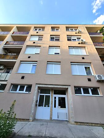 Eladó lakás Mezőtúr, Holt-Kőrös part
