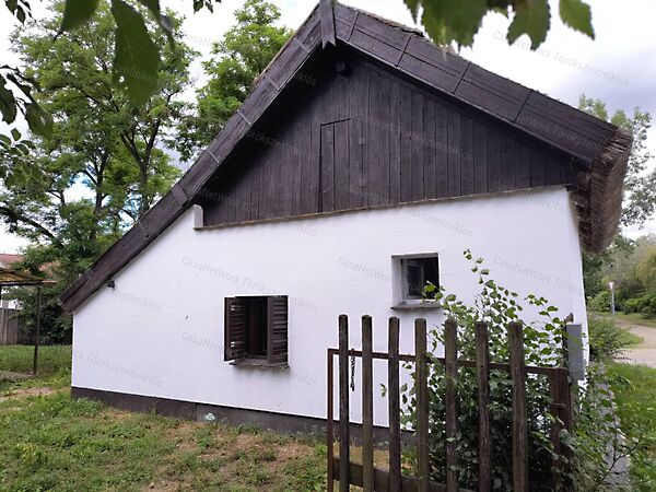 Eladó ház Tiszaroff