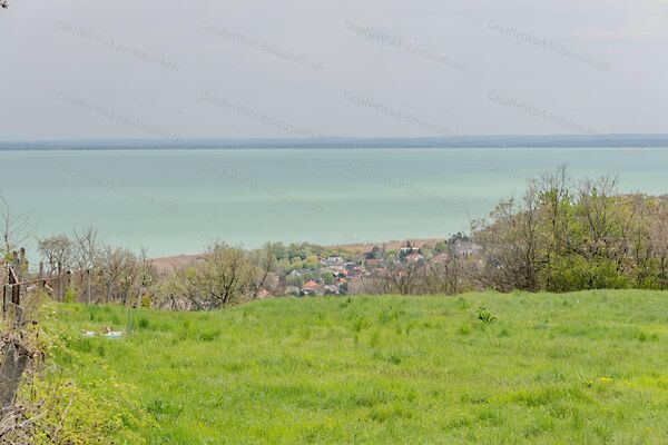 Eladó földterület Balatonalmádi