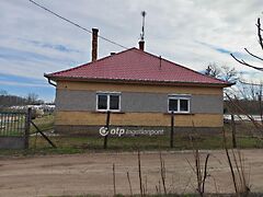 Eladó nyaraló Csemő