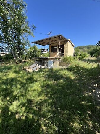 Eladó földterület Várpalota