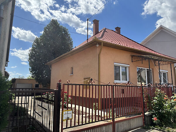 Eladó ház Nádudvar