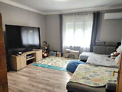 Eladó ház Kisbér