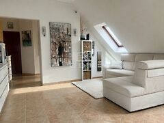 Eladó lakás Budaörs