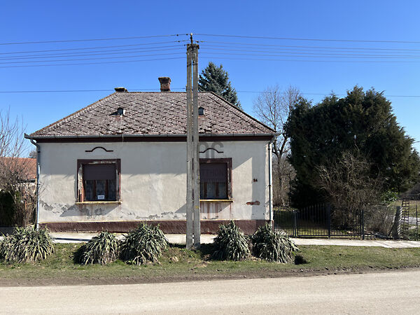 Eladó ház Iharos