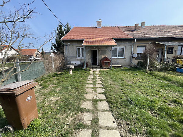 Eladó lakás Veszprém