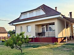 Eladó ház Kálmánháza