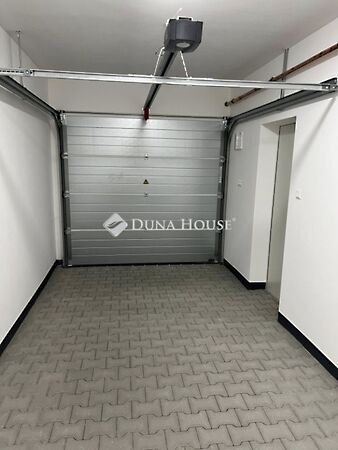 Eladó ipari Répcelak