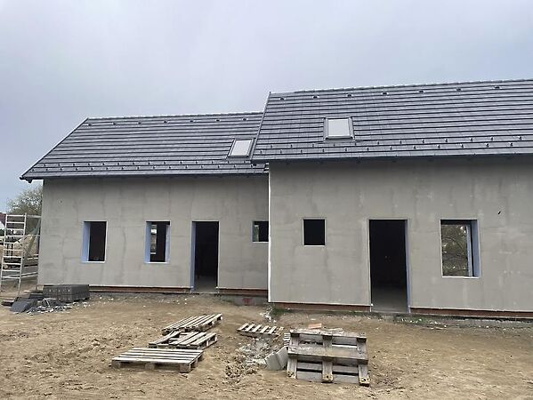 Eladó ház Pócsmegyer