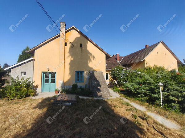 Eladó ház Segesd