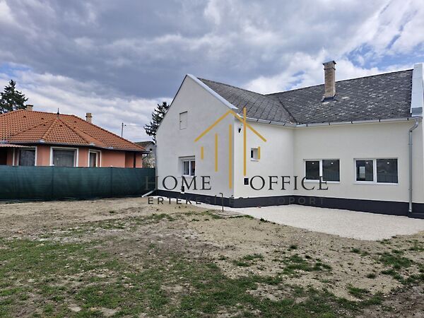 Eladó ház Hajdúszovát