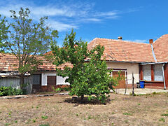 Eladó ház Tabdi
