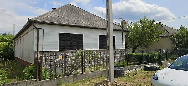 Eladó ház Barabás