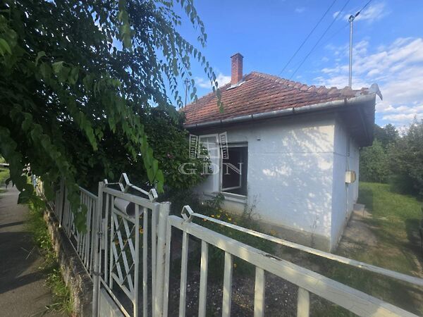 Eladó ház Bak