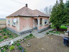 Eladó ház Szerecseny