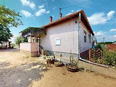 Eladó ház Szakoly