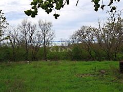 Eladó földterület Balatonkenese