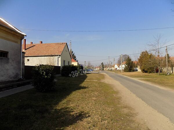 Eladó ház Egyházaskesző