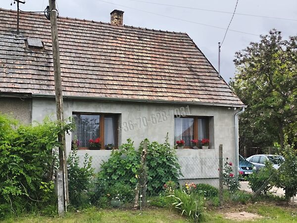 Eladó ház Kömlőd