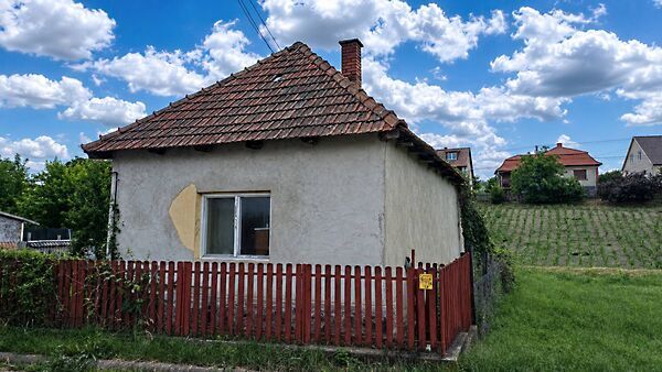 Eladó ház Cered