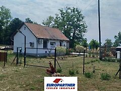 Eladó ház Dánszentmiklós
