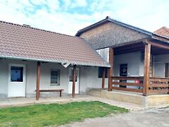 Eladó ház Izsák