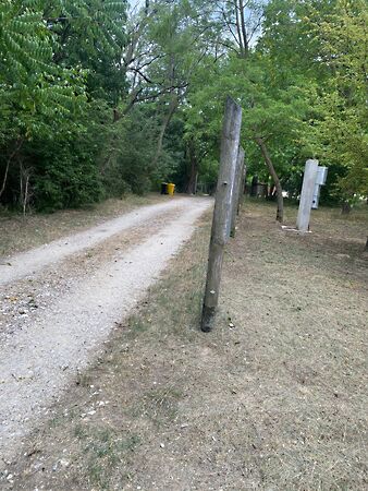 Eladó földterület Dunaalmás