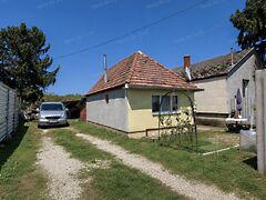 Eladó ház Tét
