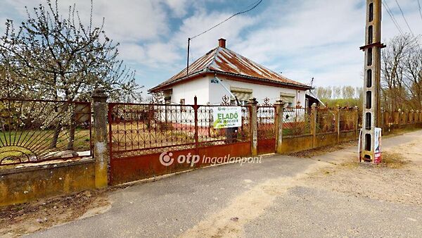 Eladó ház Máriapócs