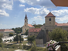 Eladó lakás Várpalota