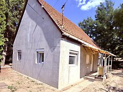 Eladó ház Erdőkertes