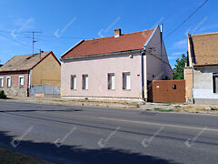 Eladó ház Komárom