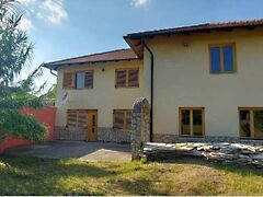Eladó ház Komárom