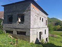 Eladó földterület Bajna