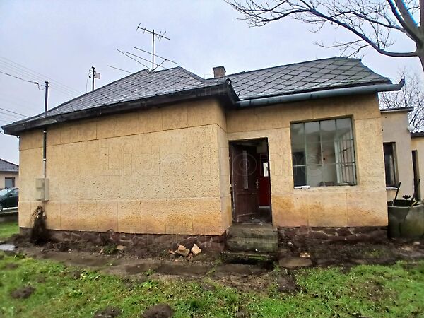 Eladó ház Kisbér