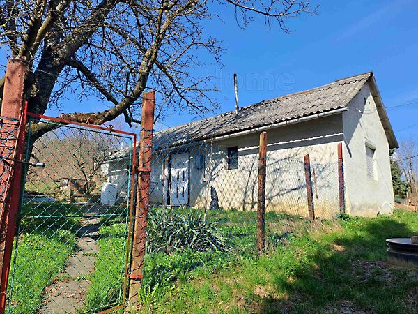 Eladó nyaraló Homokkomárom