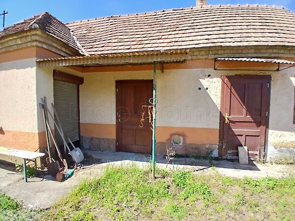 Eladó ház Ravazd