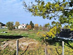 Eladó földterület Győr